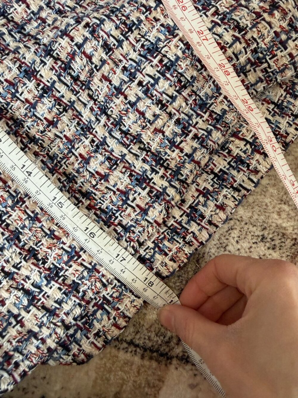LOFT Tweed Mini Skirt Size 4 | Lined Textured Bouclé | Business Casual Chic - Picture 10 of 10